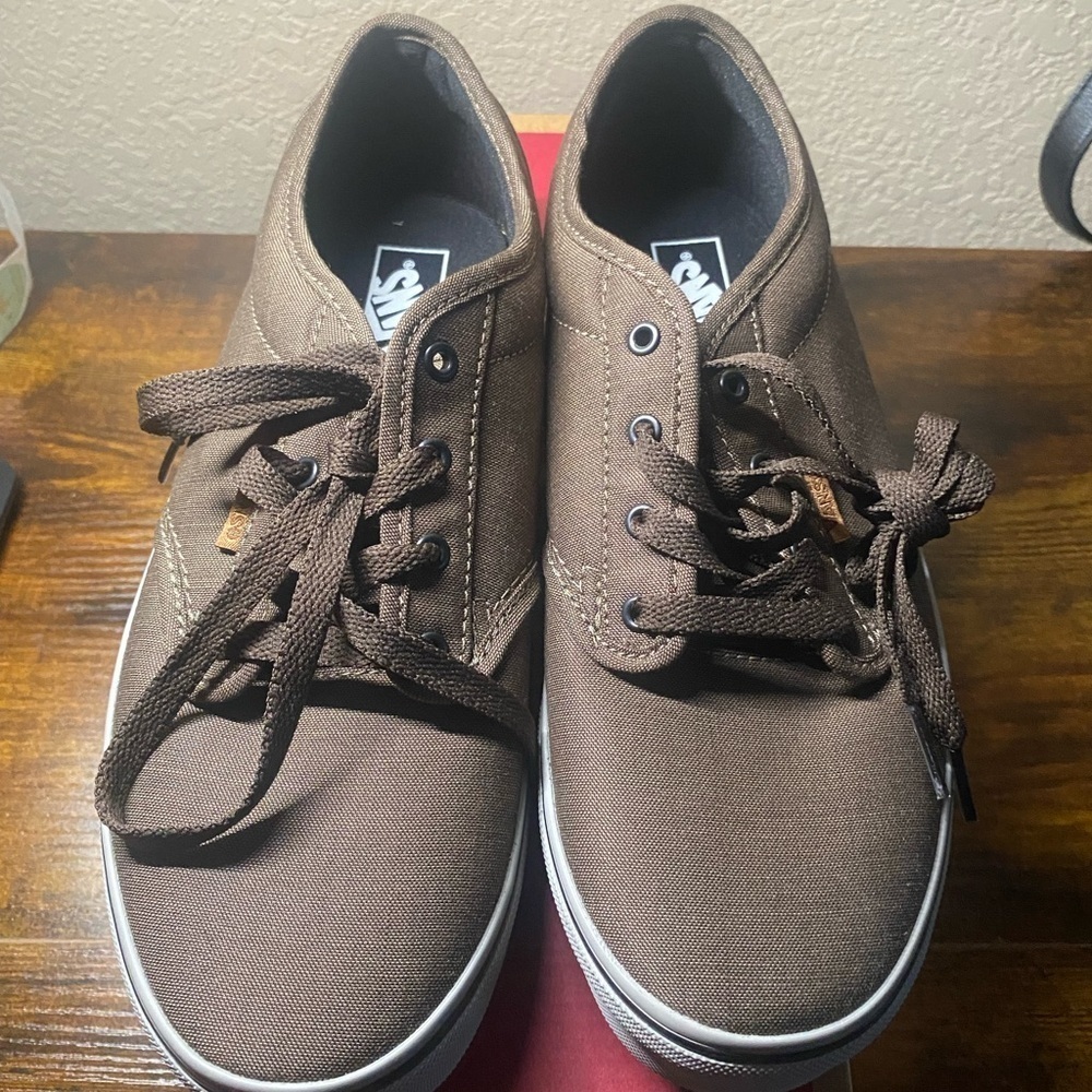 Boys Vans Atwood shoes size-6